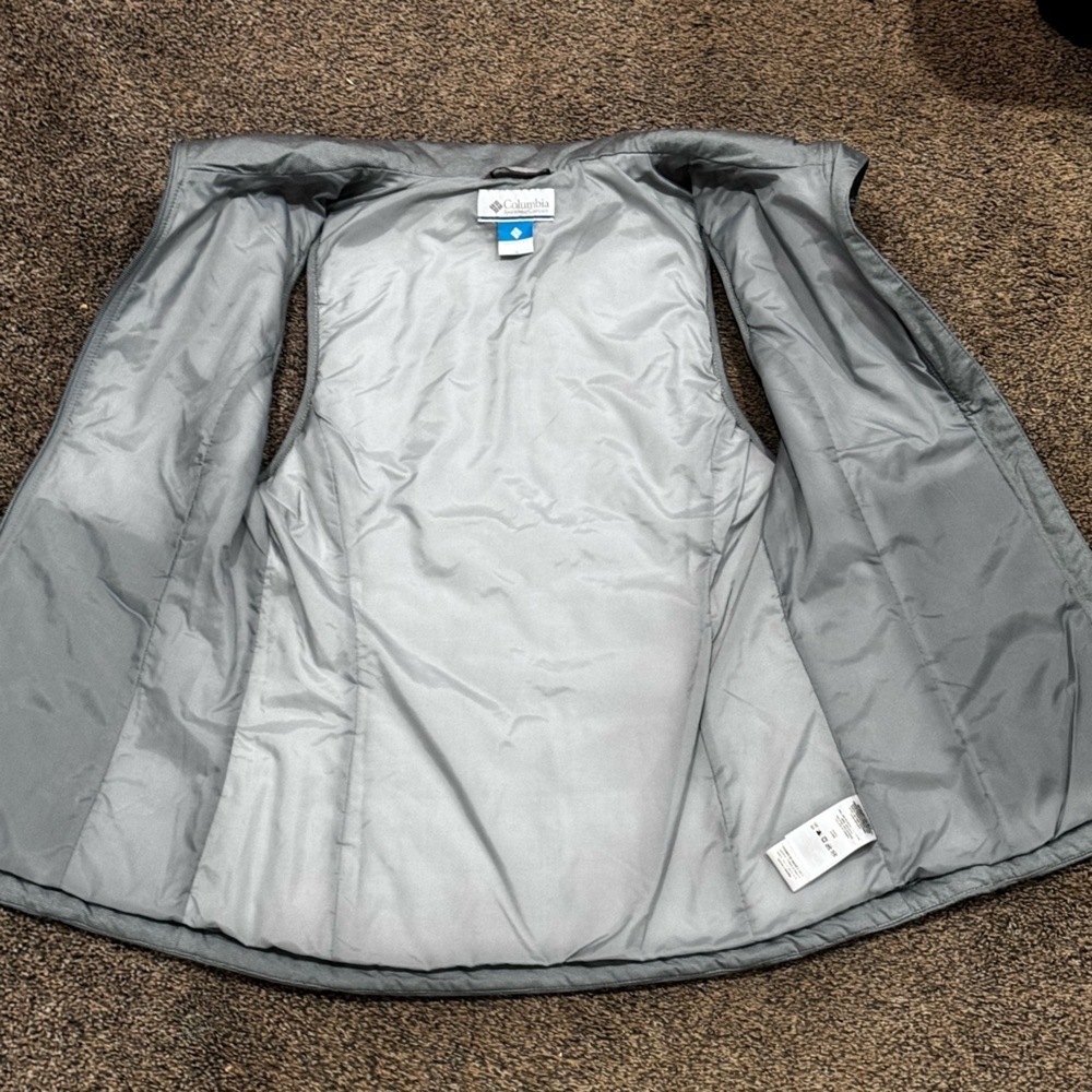 Vest-Columbia​​ - Picture 6 of 9